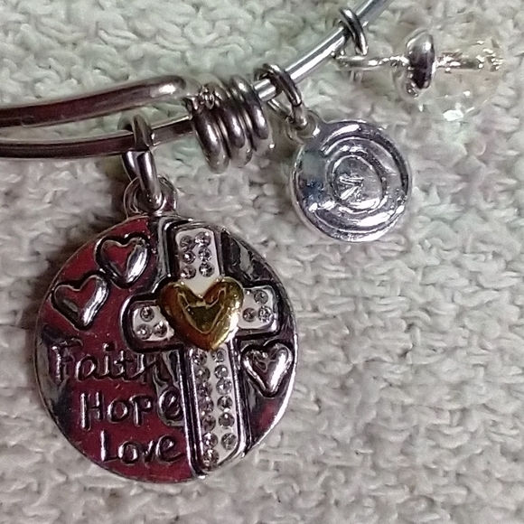 Silvertone crystal goldtone heart cross christian catholic faith hope love - Picture 4 of 4